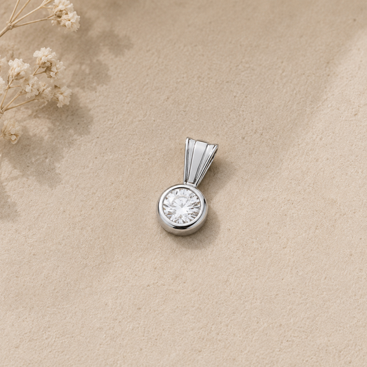 18ct White Gold 0.15ct Rubover Set Diamond Solitaire Pendant