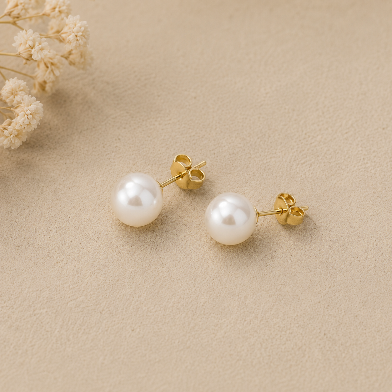 9ct Yellow Gold 6mm Cultured Pearl Stud Earrings