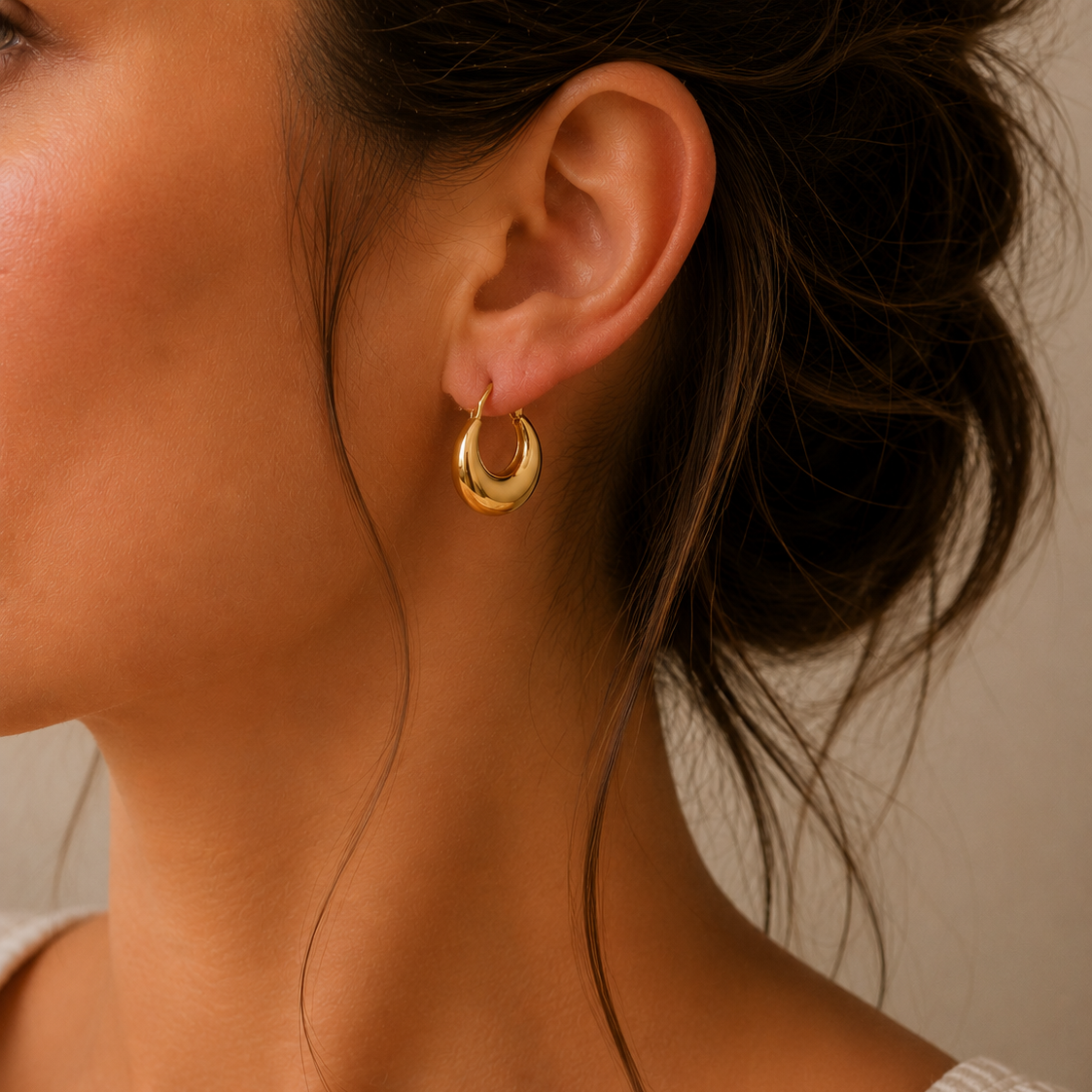 9ct Yellow Gold Curved Creole Hollow Hoop Earrings